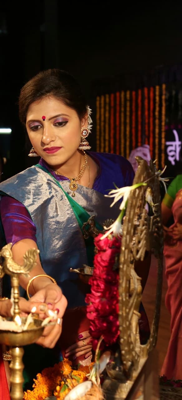Portrait of Guru Ayushi Manish